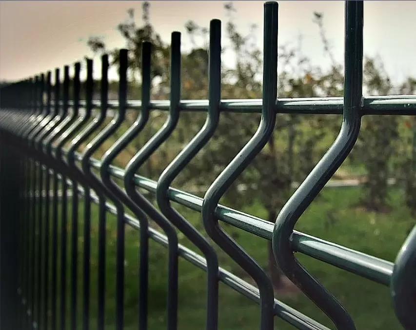 Металлический 3д забор от производителя на заказ в Суровикино